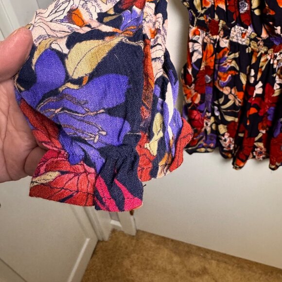 BAND OF GYPSIES COLORFUL FLORAL GAUZY SURPLICE SHORT ROMPER WIGH BALLOON SLEEVES - Picture 2 of 11